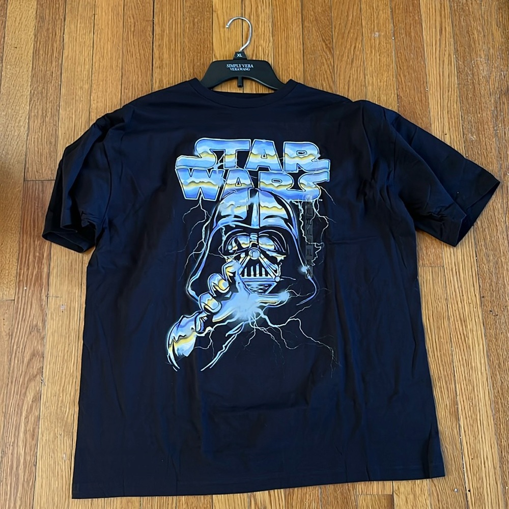 Men’s Star Wars t shirt size xl NWT